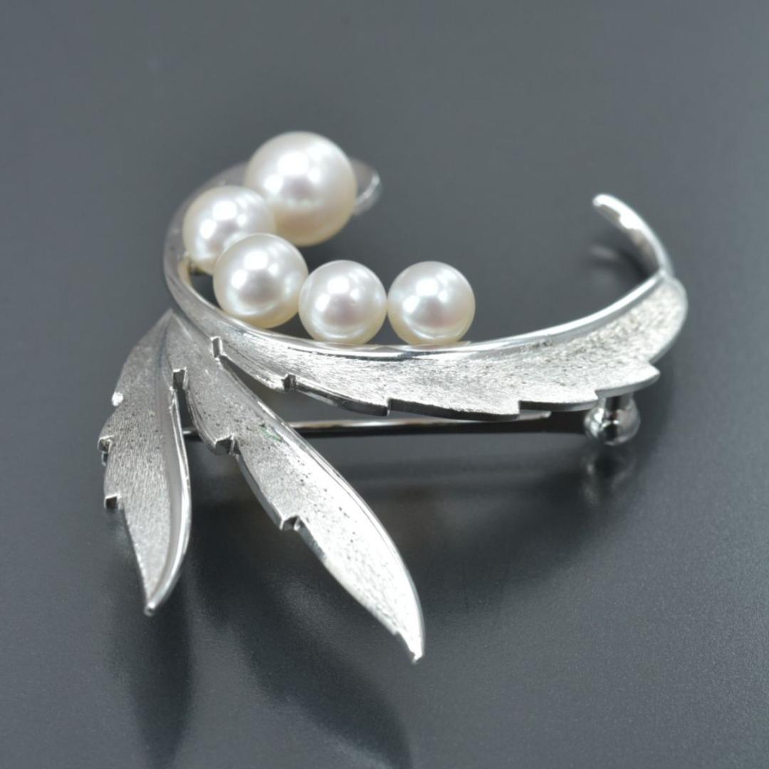 美品 MIKIMOTOアコヤ真珠ブローチ リーフ パール幅6.1mm重さ5.2g