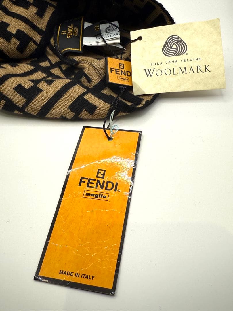 FENDI ズッカ柄 ニット帽 ウールマーク ブラウン