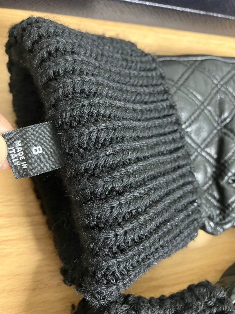 ＊yuk　PRADA ラムレザーキルティング手袋　 カシミヤ　本革