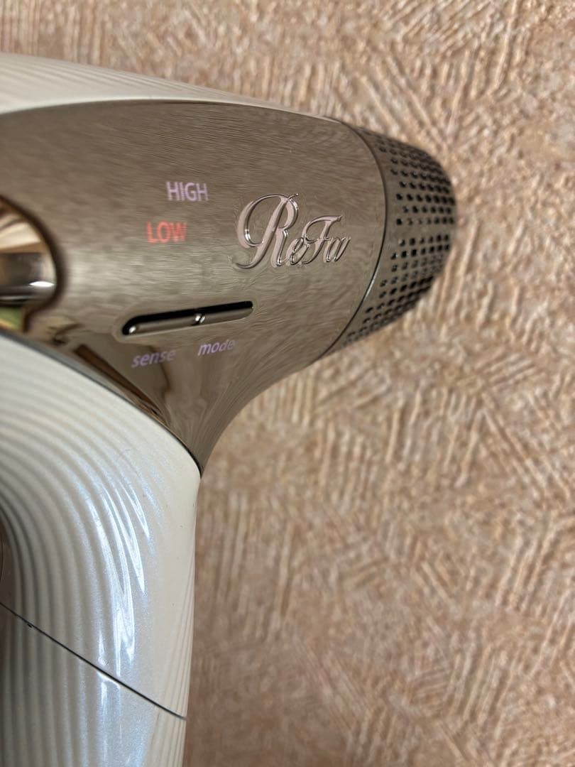 ジャンク品　リファ ホワイト ヘアドライヤー