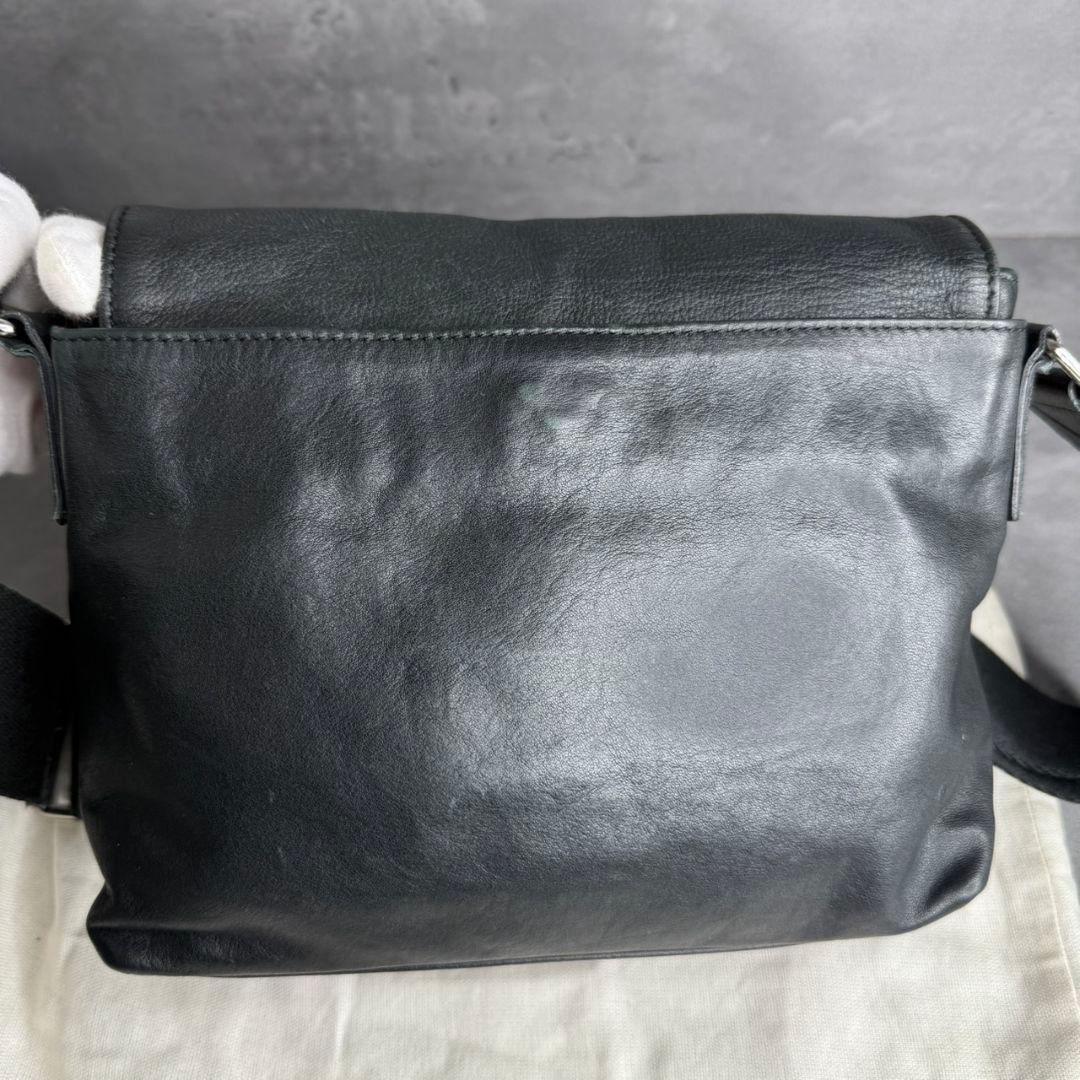 Vivienne Westwood ヴィヴィアン ショルダーバッグ オーブロゴ