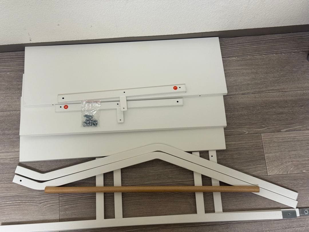 期間限定値下げ【美品】Tower 立て掛けランドリーシェルフ ホワイト