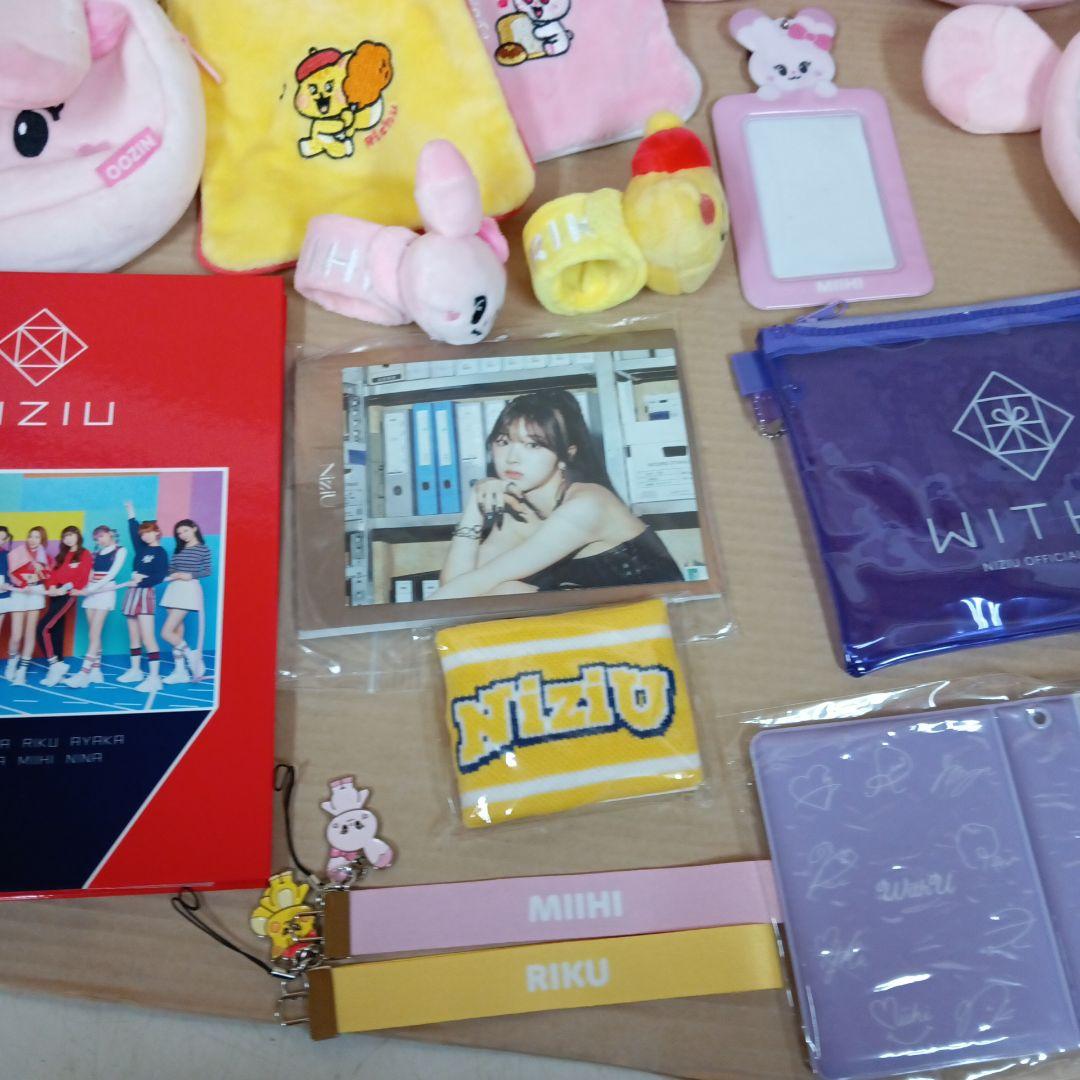 R★NiziU ぬいぐるみ・マスコット・ポーチなど大量セット