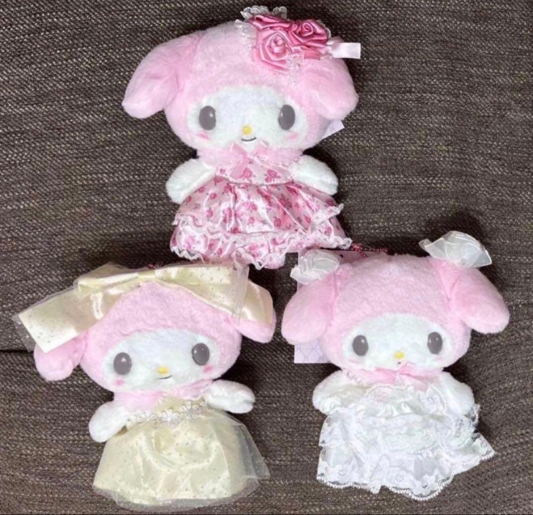 レディマイメロディ　マイメロ　マスコットホルダー　サンリオ　バラ　ドレス　リボン