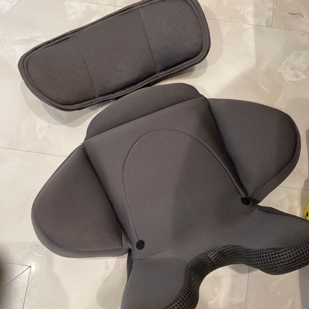 aprica チャイルドシート　クルリラ