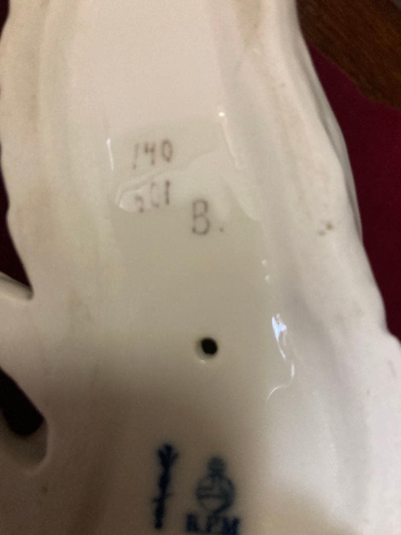 KPM ベルリン　フィギュリン　オブジェ　犬置物