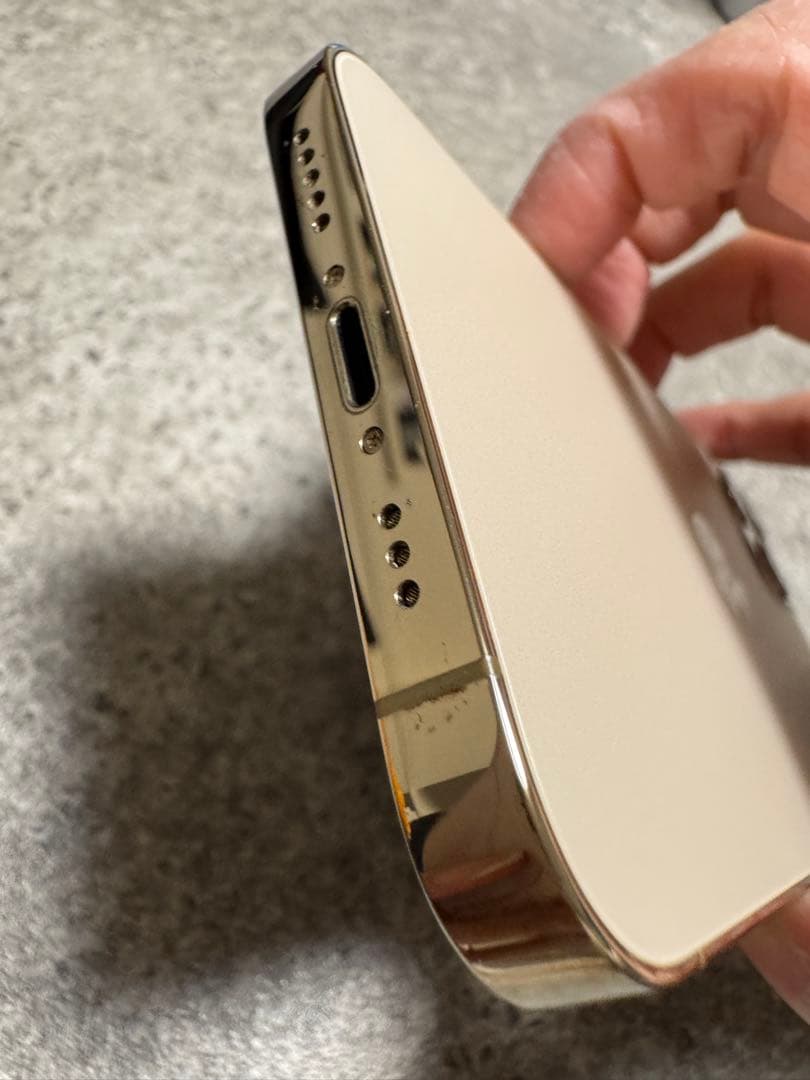 携帯電話本体 iPhone12PRO 512GB