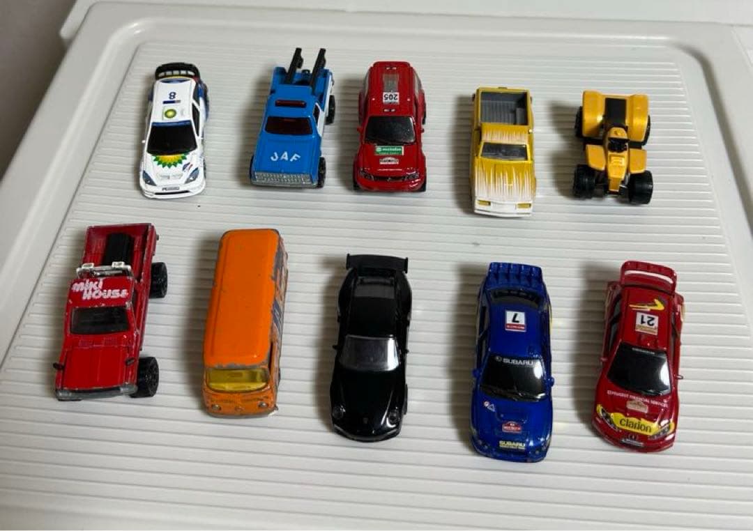 マジョレットミニカーのセット