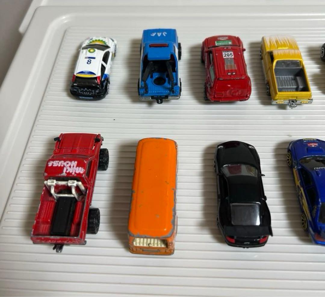 マジョレットミニカーのセット