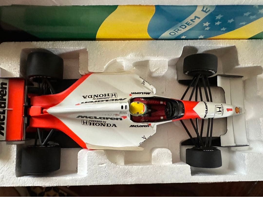 アイルトンセナ　レーシングカーコレクション1922マクラーレンホンダMP4/7