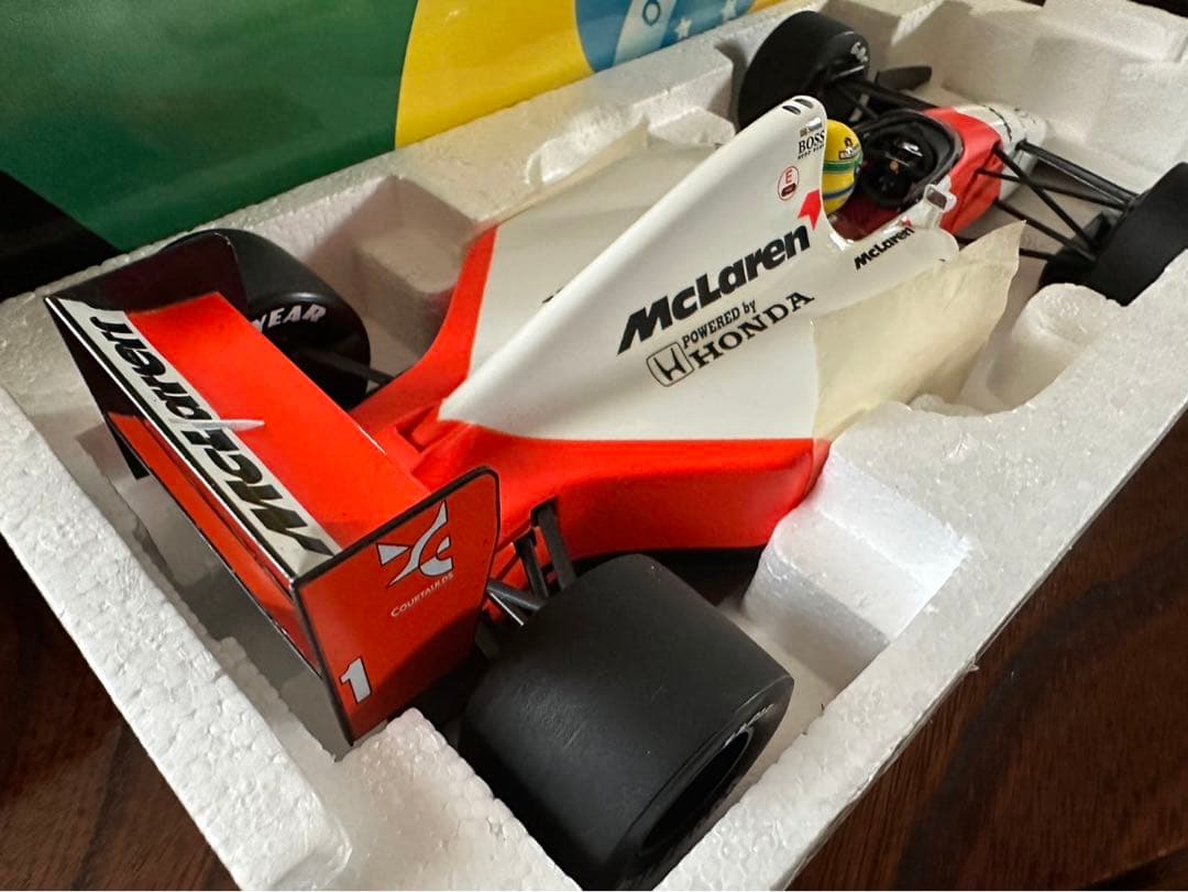 アイルトンセナ　レーシングカーコレクション1922マクラーレンホンダMP4/7
