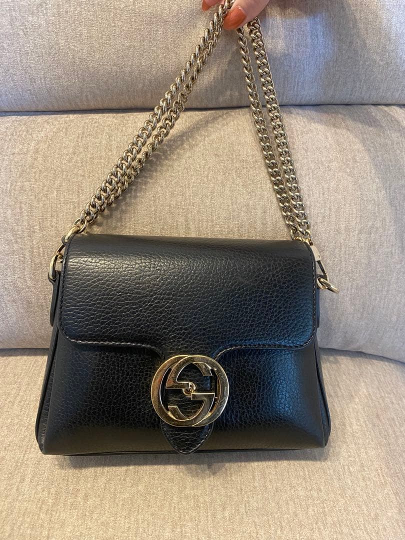 Gucci ブラックレザー ショルダーバッグ