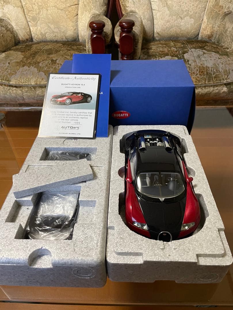 価格変更 1/18 オートアート ブガッティ ヴェイロン限定品　未展示品