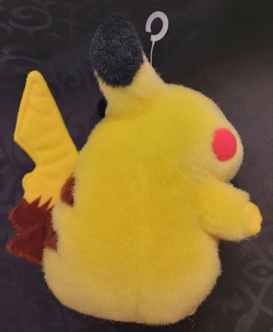 ピカチュウ ぬいぐるみ TOMY タグ無し