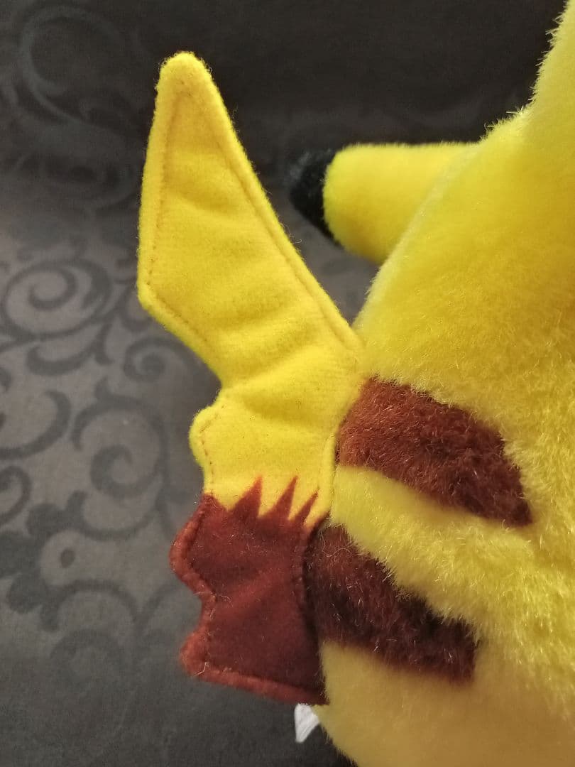 ピカチュウ ぬいぐるみ TOMY タグ無し