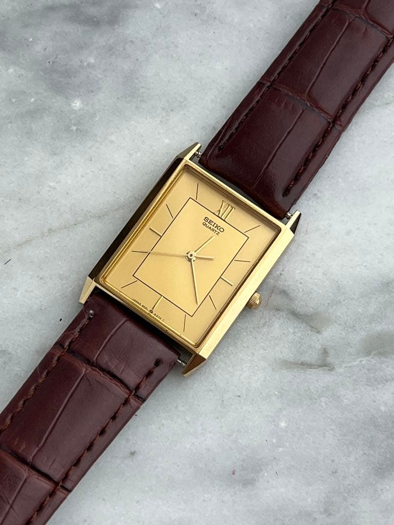 【電池交換済み】SEIKO セイコー　スクエア　シャリオ　ゴールド　ニッケル