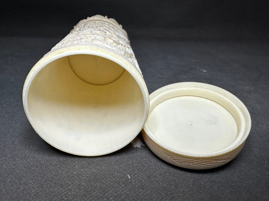 極上　花瓶　置物　天然素材　アンティーク　骨董　飾り物　古美術品　細密細工彫刻