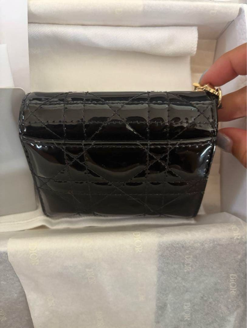 Lady Dior ロータスウォレットカナージュ パテントカーフスキン財布