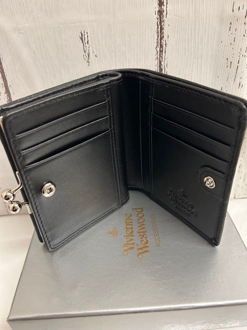 【ショッパー付き】Vivienne Westwood♡二つ折り財布♡ブラック