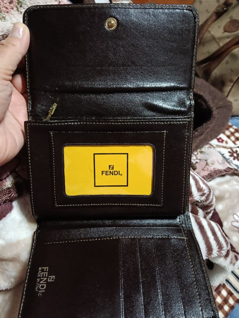 FENDI 三つ折り財布 ブラウン