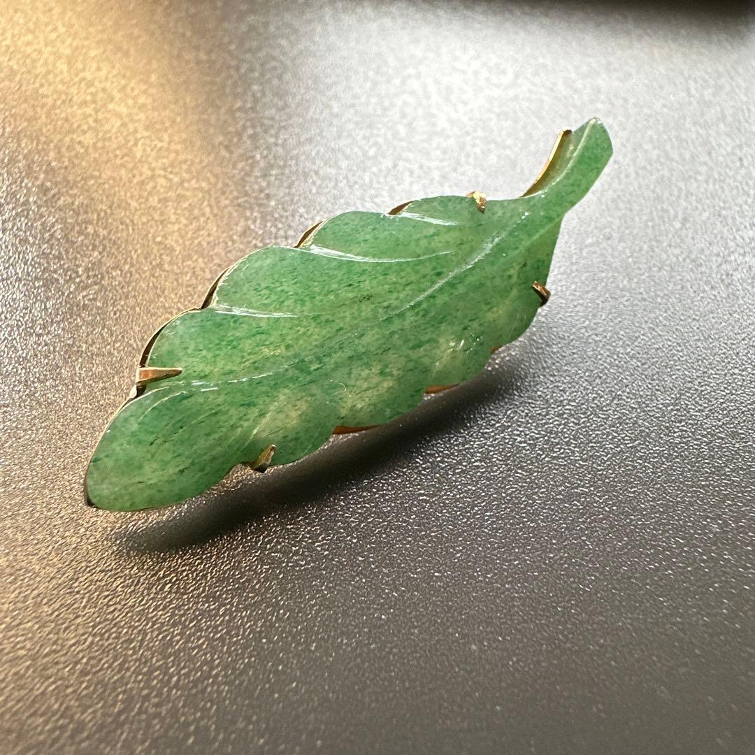 K18 翡翠　グリーン　葉っぱ型　ブローチ