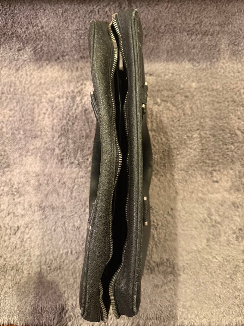 LOUIS VUITTON ルイヴィトン イゴール ビジネス バッグ タイガ