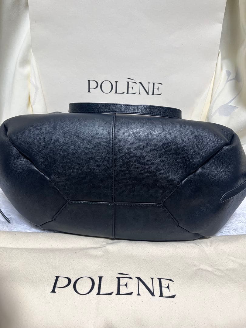 POLÈNE ブラック ショルダーバッグ