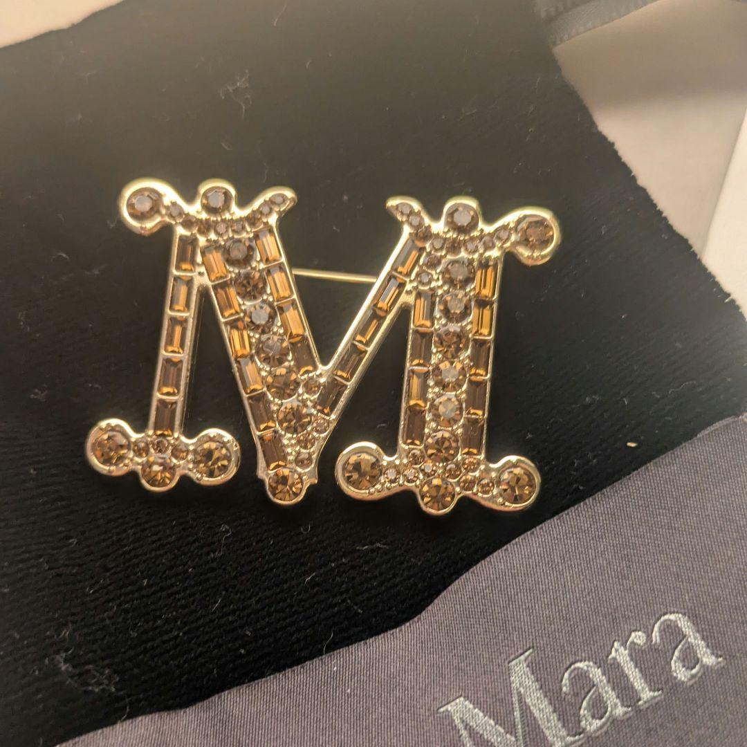 Max Mara ブローチ