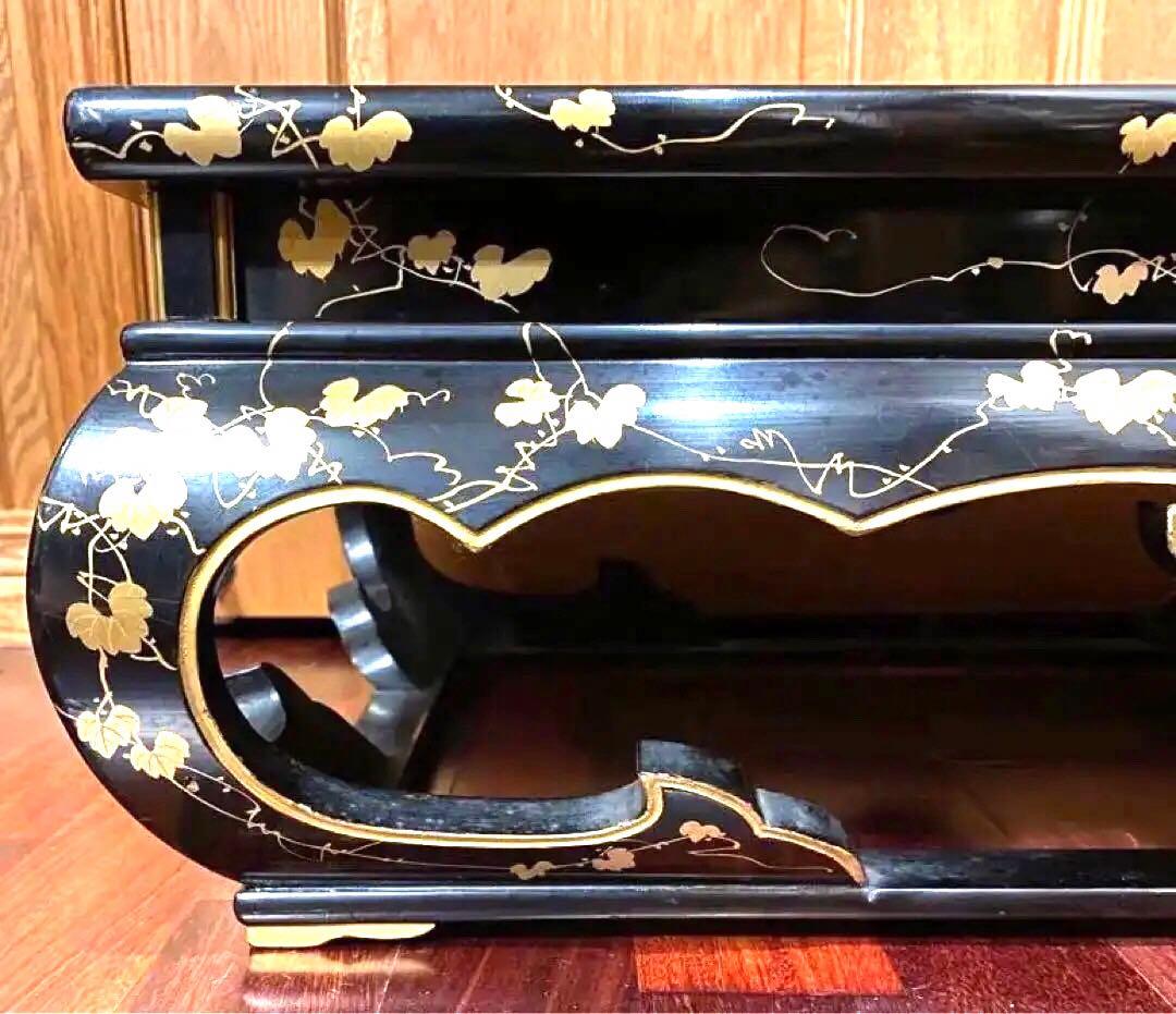 漆器、蒔絵の花台、大きい