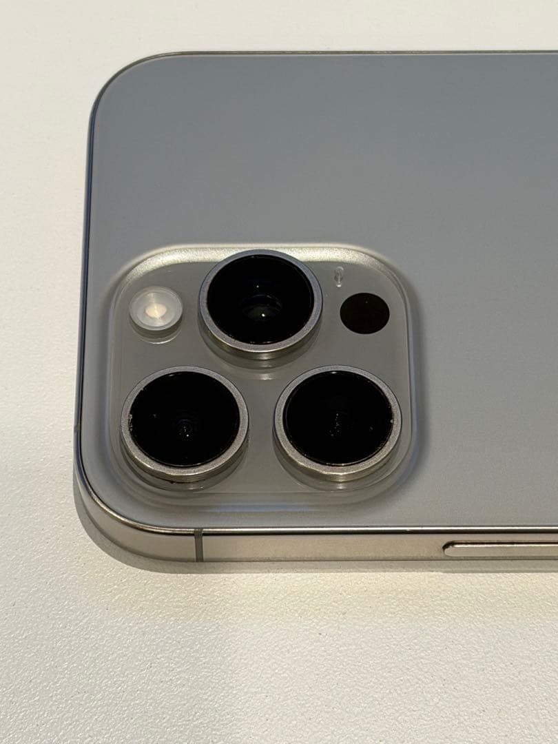 iPhone 16 Pro Max 256GB ナチュラルチタニウム