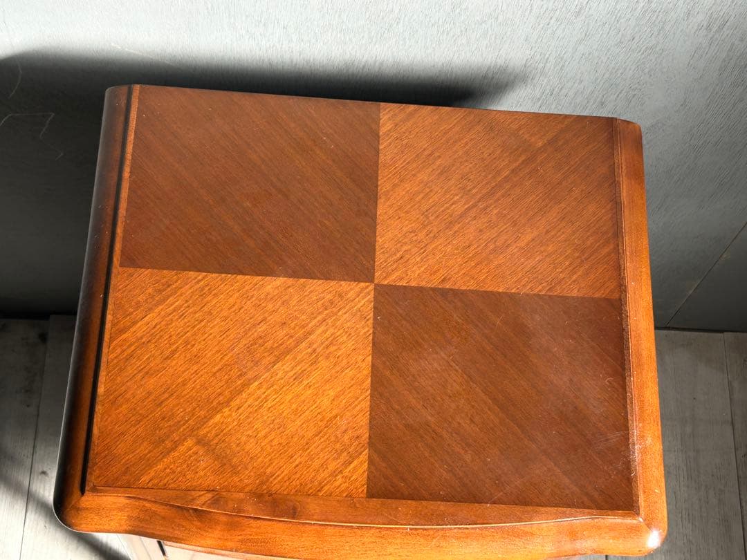 ① フランスベッド　ヨーロピアン　クラシカル　ナイトテーブル　アンティーク　IG