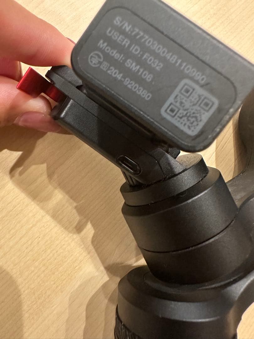 【大特価】DEJIHFHEVRURFBQVD スマートフォンジンバル 3軸