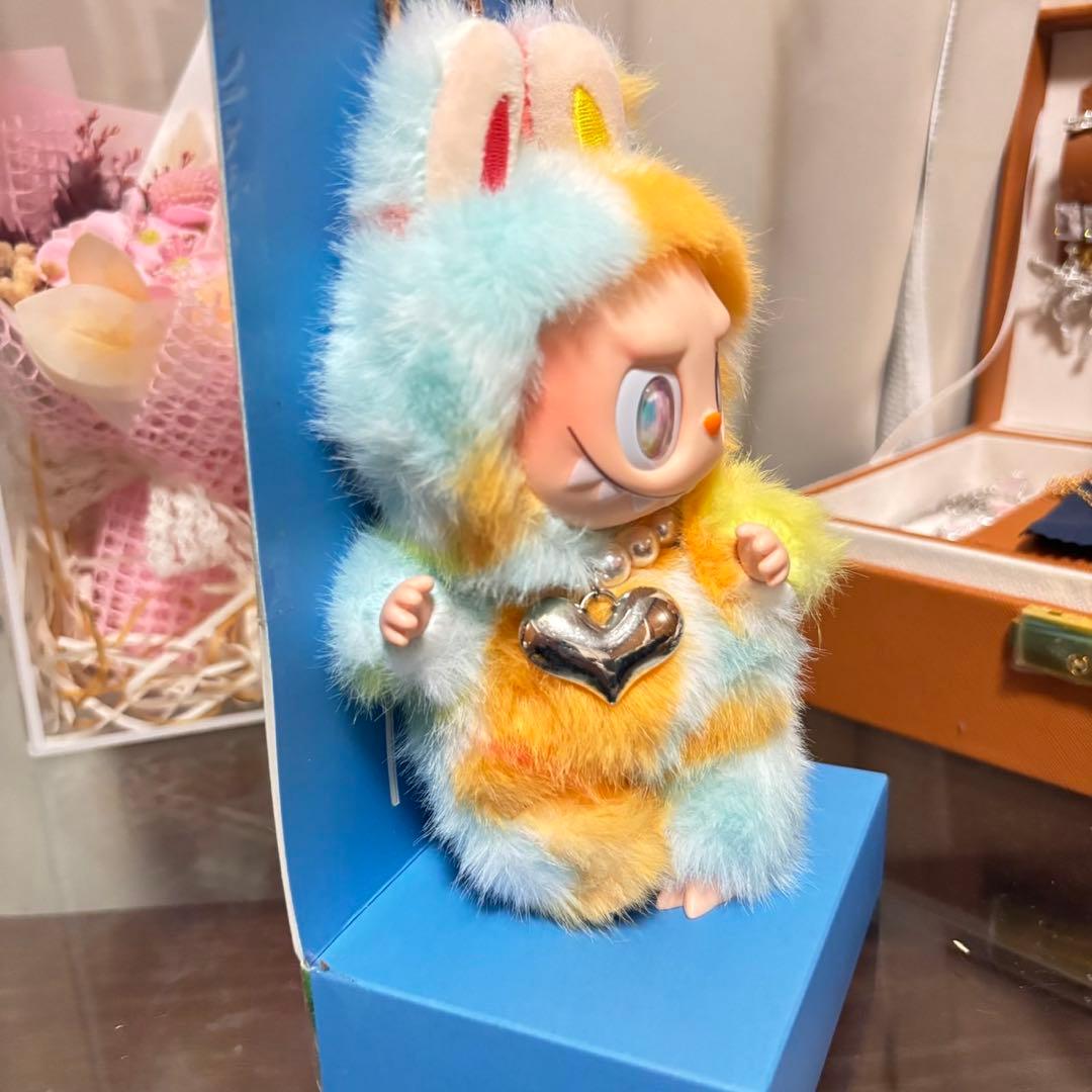 k*h様 ジモモ　虹色　海外限定カスタム　ふわふわぬいぐるみ　ストラップ付き