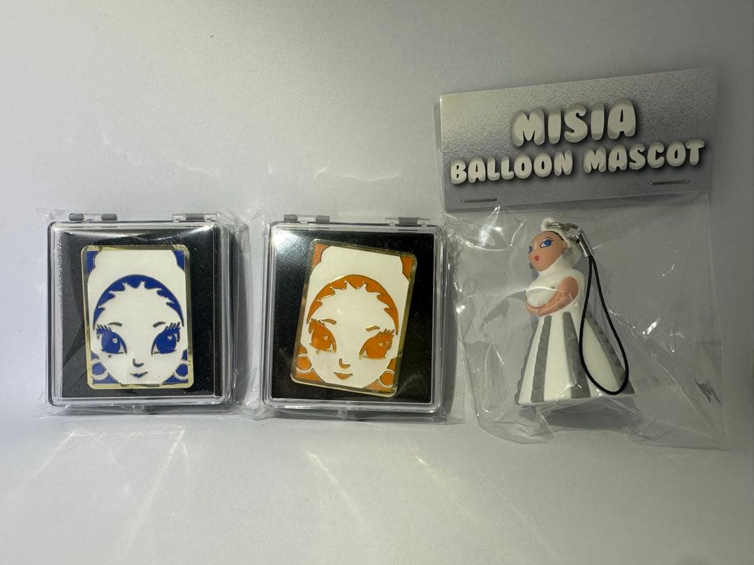 MISIA ピンバッジ2点　マスコット 1点