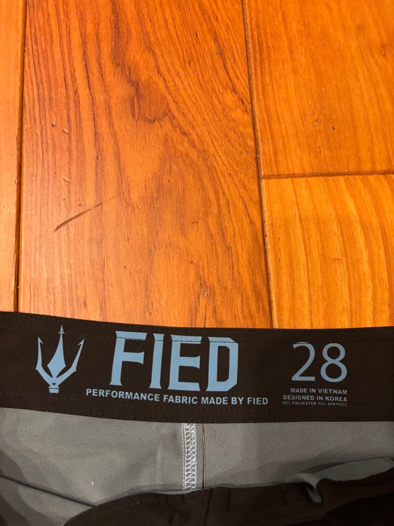 R　FIED サーフパンツ　フィジーク