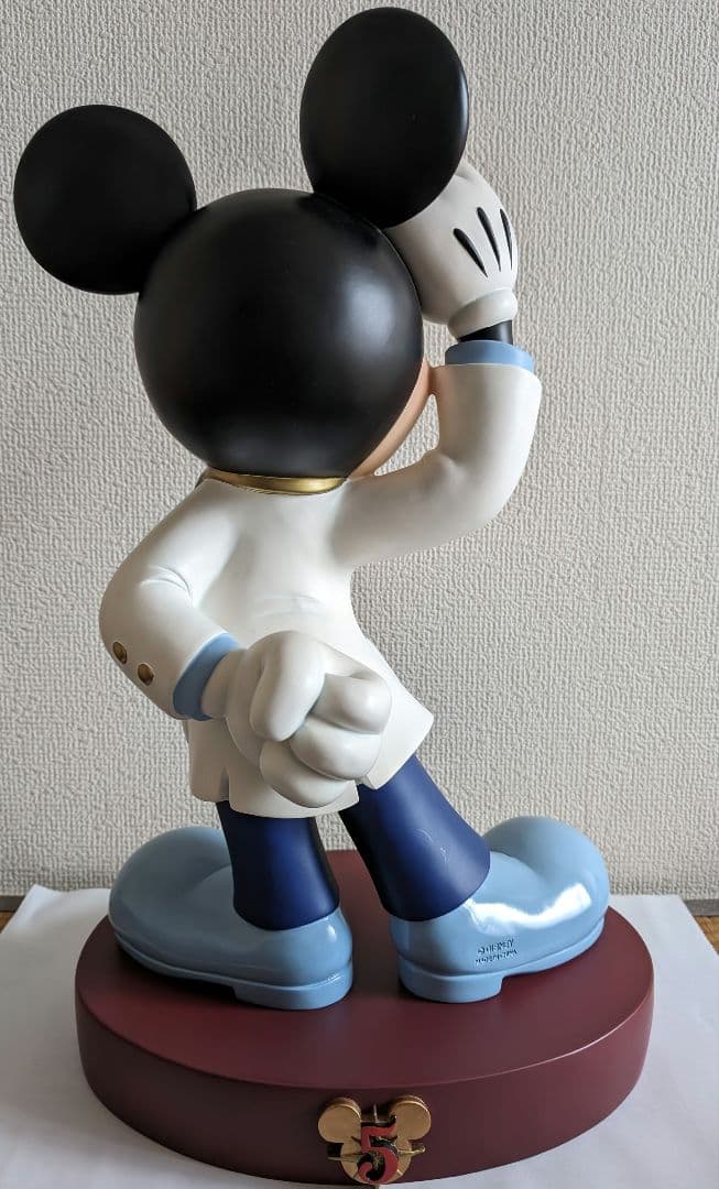 レア　東京ディズニーシー5周年　特大フィギュア　ミッキー