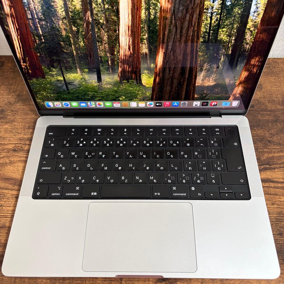MacBook Pro 14インチ M3 Proメモリ32GB SSD512GB