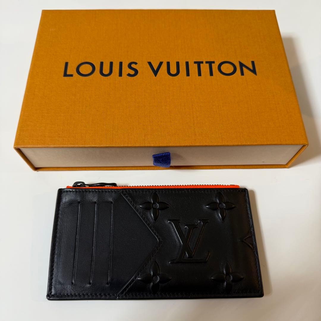 ルイヴィトン フラグメントケース モノグラム エンボス 黒