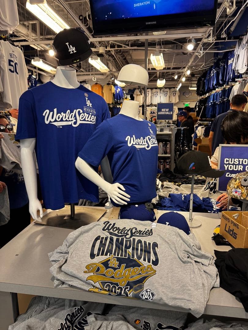 ドジャース 2025年ワールドシリーズチャンピオンTシャツ L