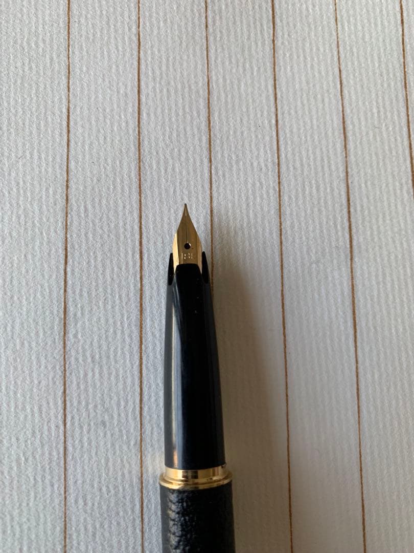 パイロット 18Kペン先万年筆& セーラー 18Kペン先革巻き万年筆 2本セット