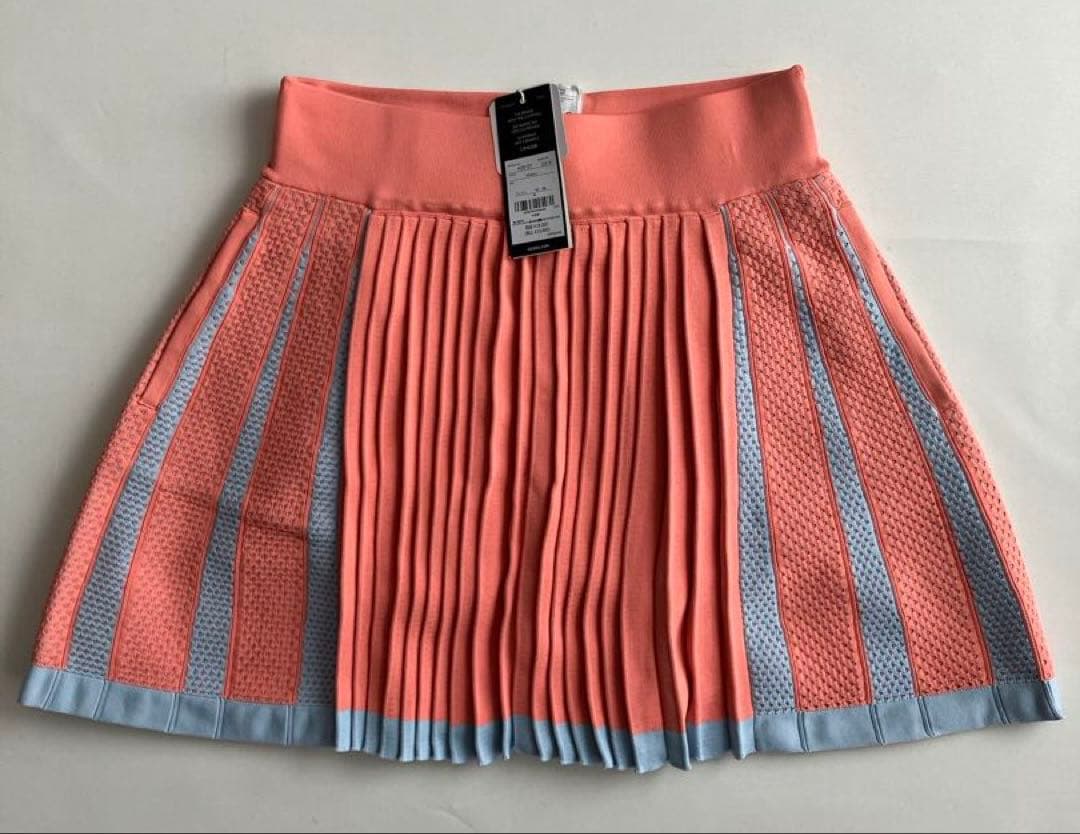 新品タグ付⛳️アディダスゴルフ激カワ　ニット&スカートセット　M