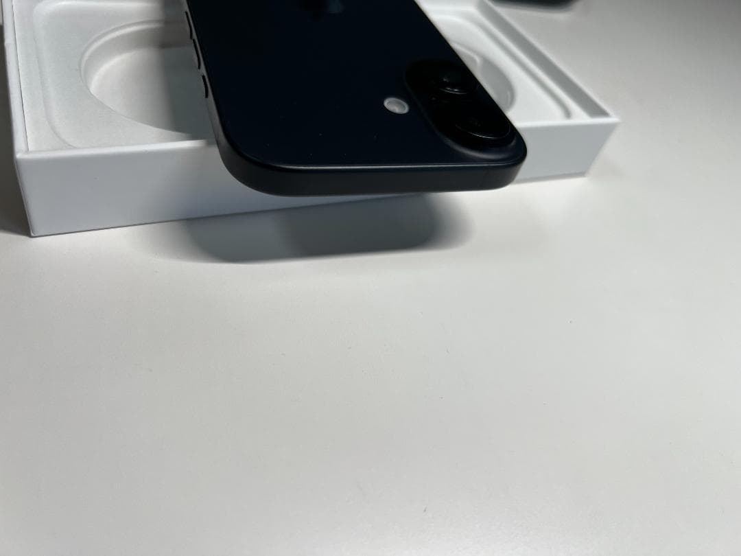 iPhone16 128GB 美品｜バッテリー100%｜全パーツ純正｜