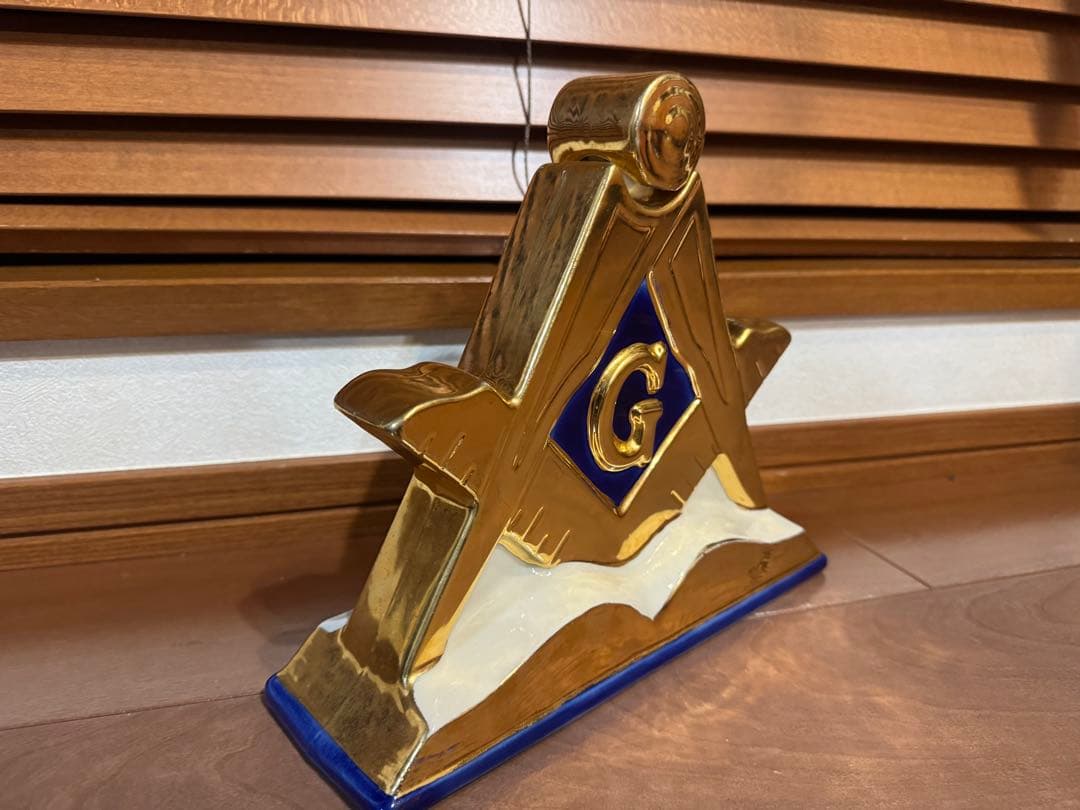 フリーメイソン　ウィスキー　ボトル　ウイスキー