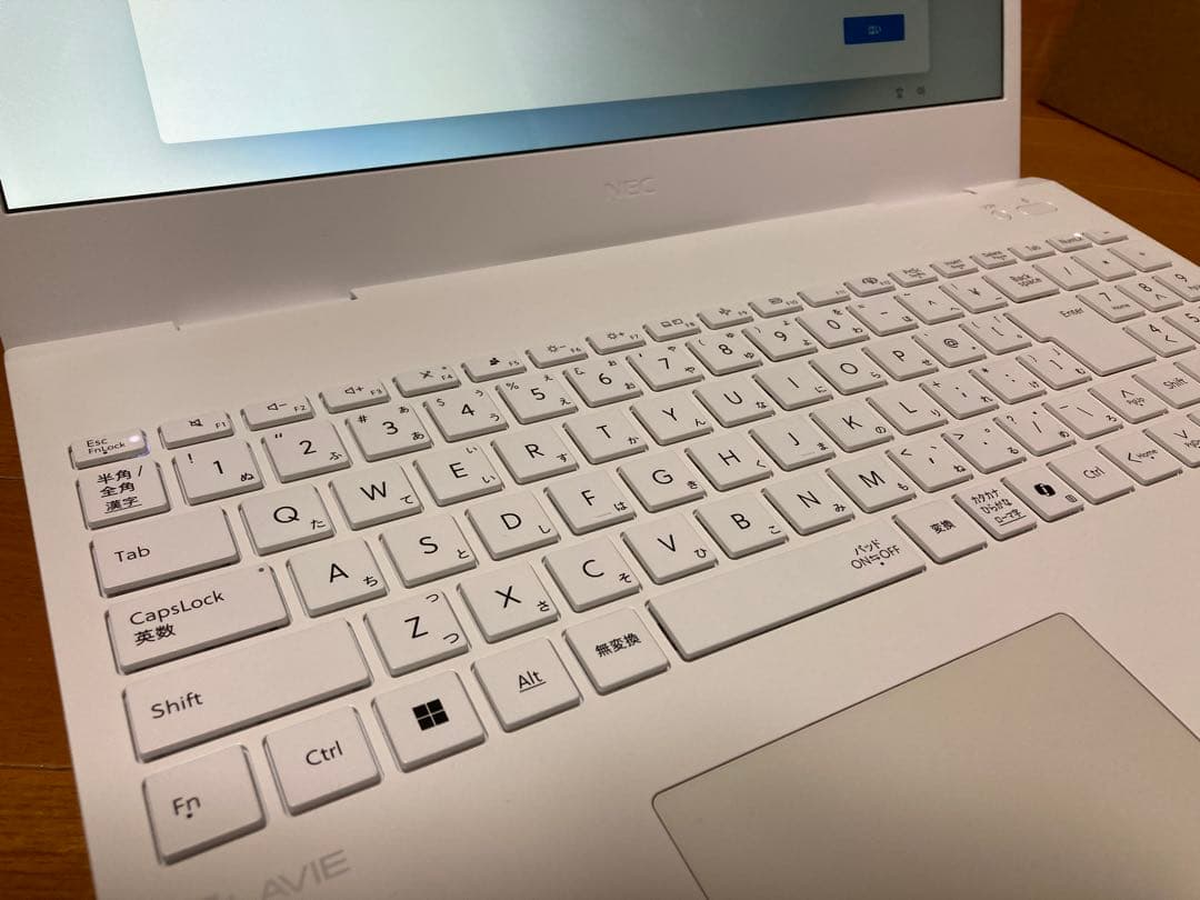 開封済みほぼ未使用パソコン（NEC LAVIE N15 N153C/JAW）