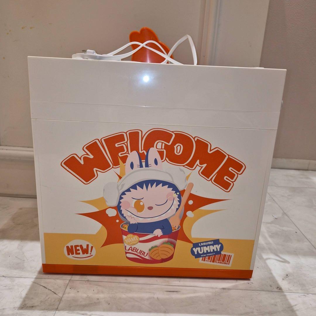 ポップマート ラブブ Wacky Mart シリーズ コンテナ 展示ボックス