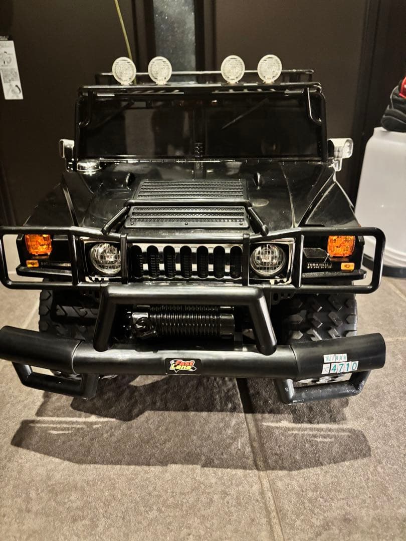 ハマー Hummer H2特大ラジコン 1/6スケール 70cm