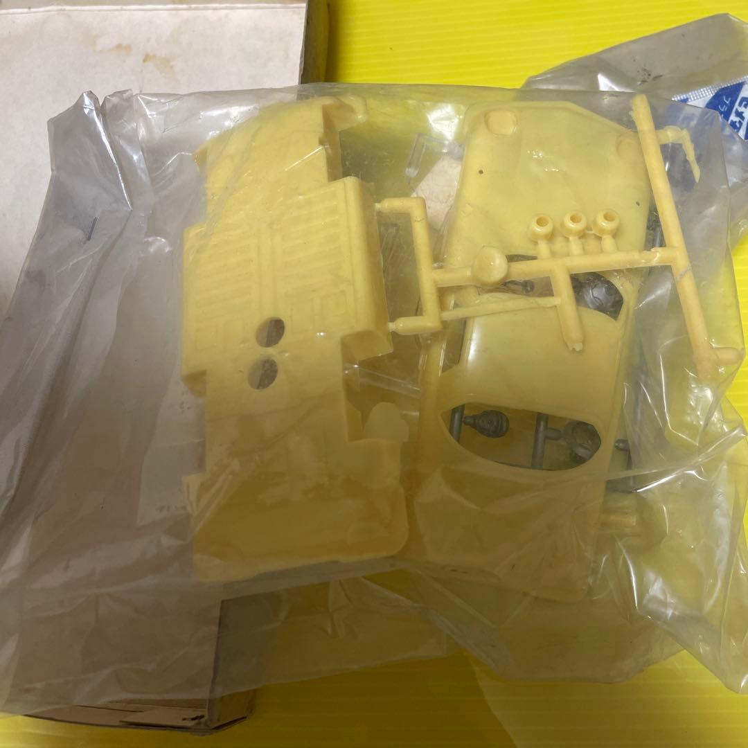 クラウン製　マツダ　コスモスポーツ　プラスチックモデルキット　未開封品