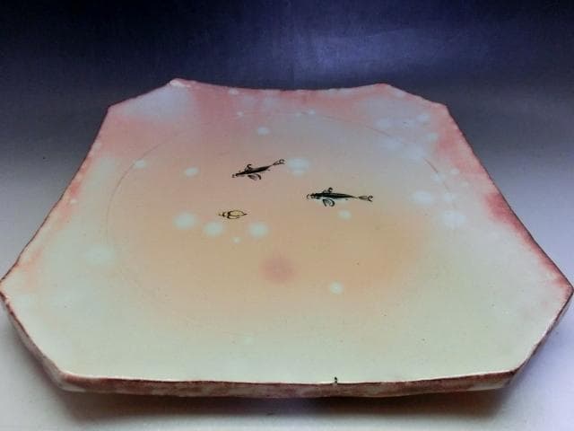 皿■魚 貝 【番浦史郎】ばんうらしろう ピンク 京焼 土物 時代物 骨董品■