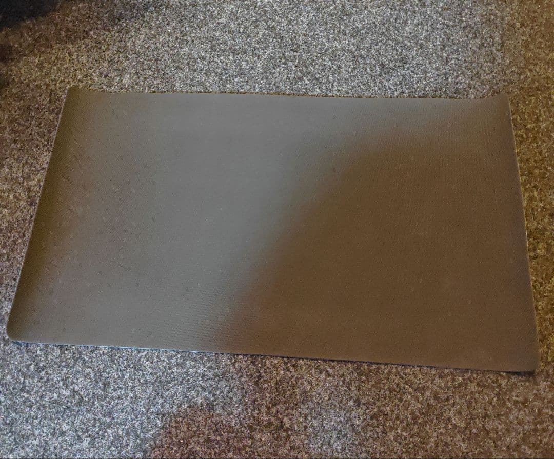 MTG 大会 ウルトラプロ 引き裂かれし永劫、エムラクール プレイマット