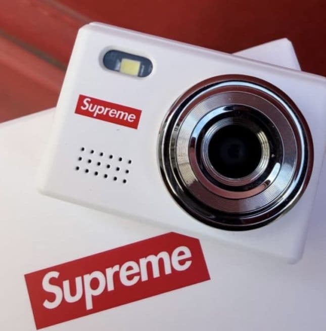 Supreme / Digital Camera Keychain (白)